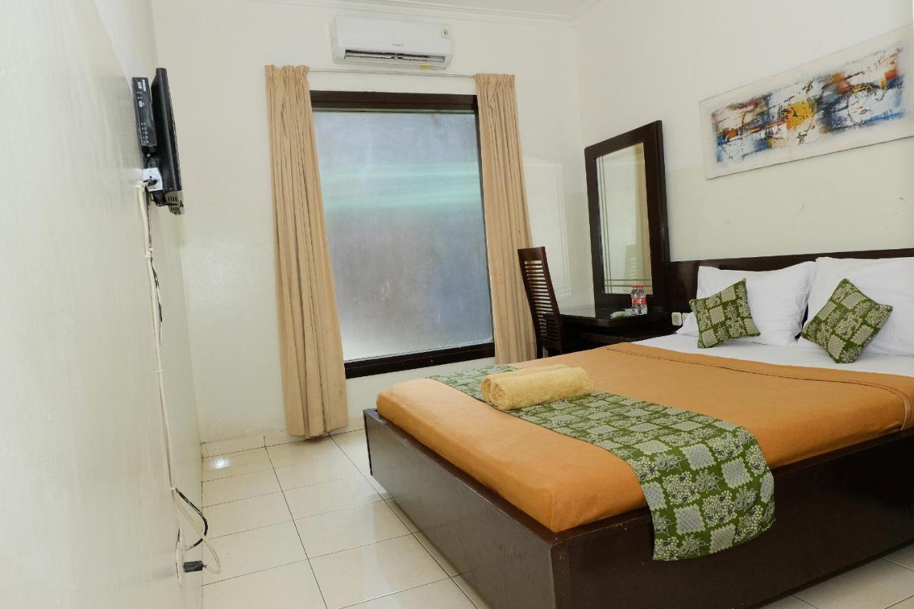 The Kirana Purnama Semarang Hotel Exterior photo